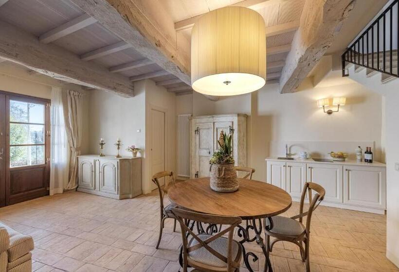 اتاق دوبلکس, Rivo Della Corte