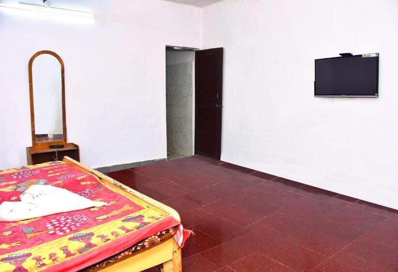 חדר אקונומי, Lakshmi Cottage