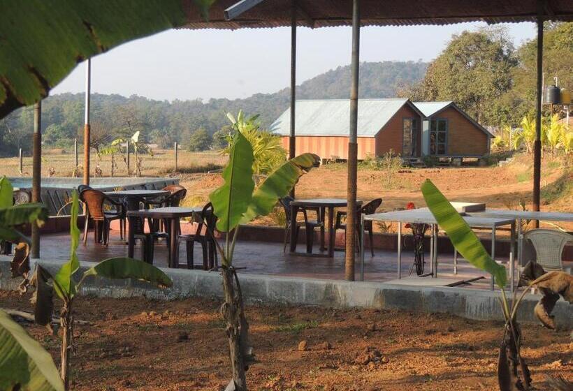 חדר סטנדרט לארבעה, Room In Farmhouse   Dandeli   Aura Jungle Stay