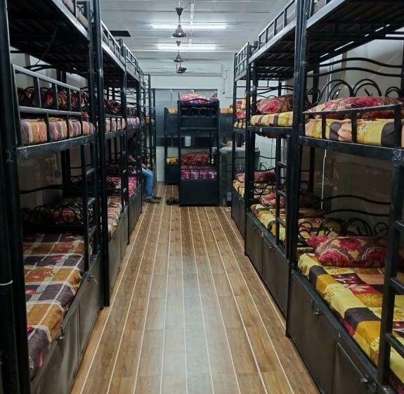 חדר קלאסי לשלושה, Shree Balaji Ac Dormitory