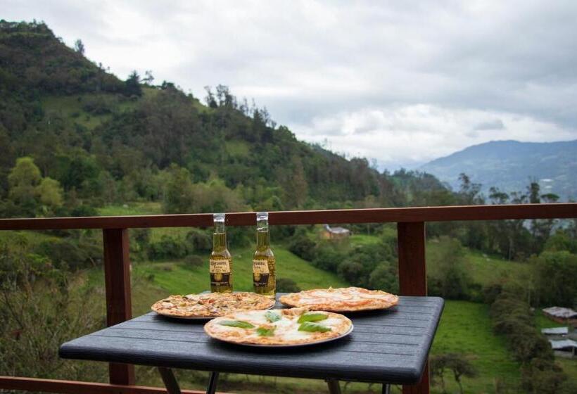 デラックスルーム, Cúspide