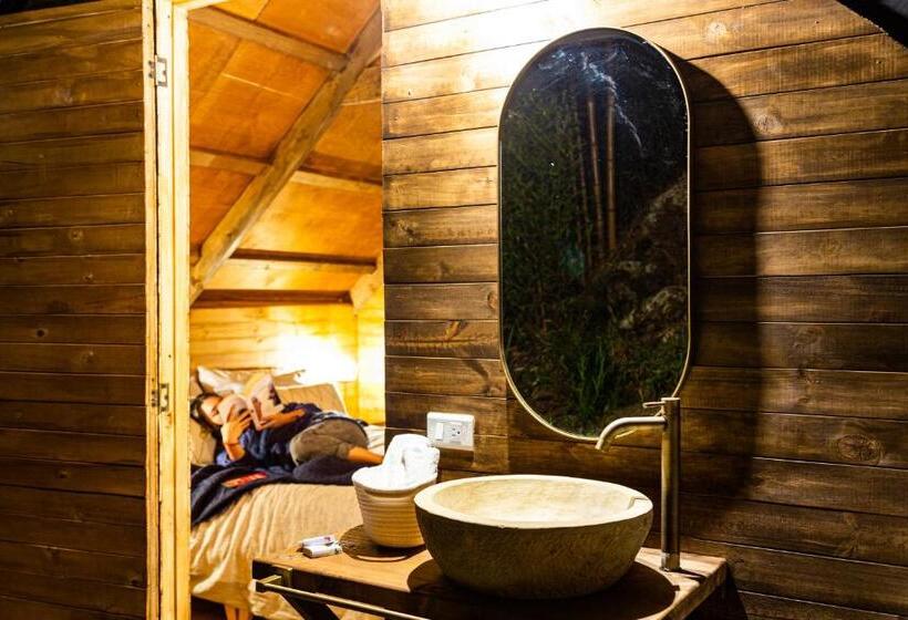 バルコニー付きスタンダードルーム, Cúspide