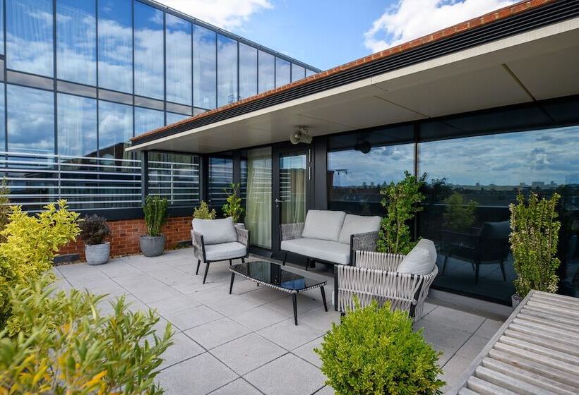 סטודיו סטנדרט עם מרפסת, Dao By Dorsett West London