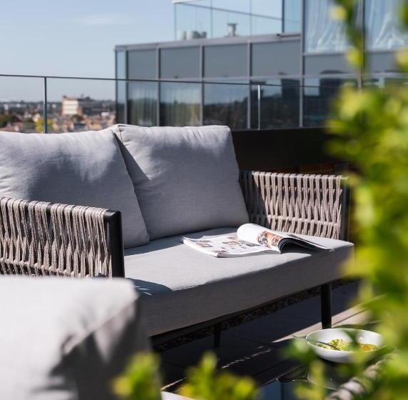 סטודיו סטנדרט עם מרפסת, Dao By Dorsett West London