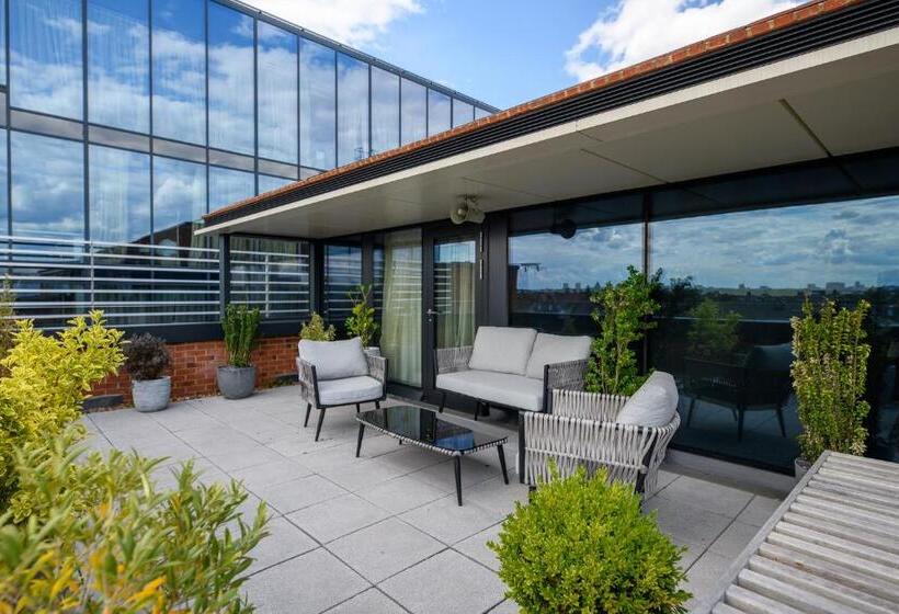 סטודיו סטנדרט עם מרפסת, Dao By Dorsett West London