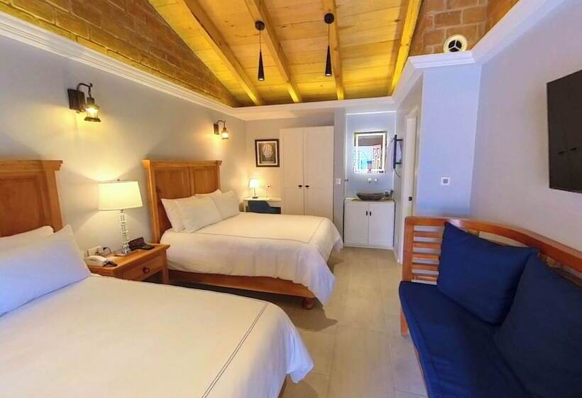 חדר סטנדרט לארבעה, Hacienda Valentino