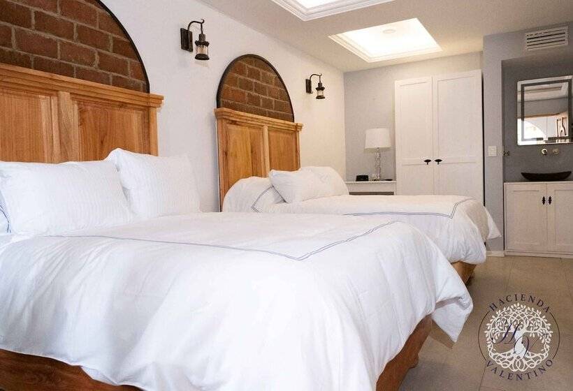 חדר סטנדרט לארבעה, Hacienda Valentino