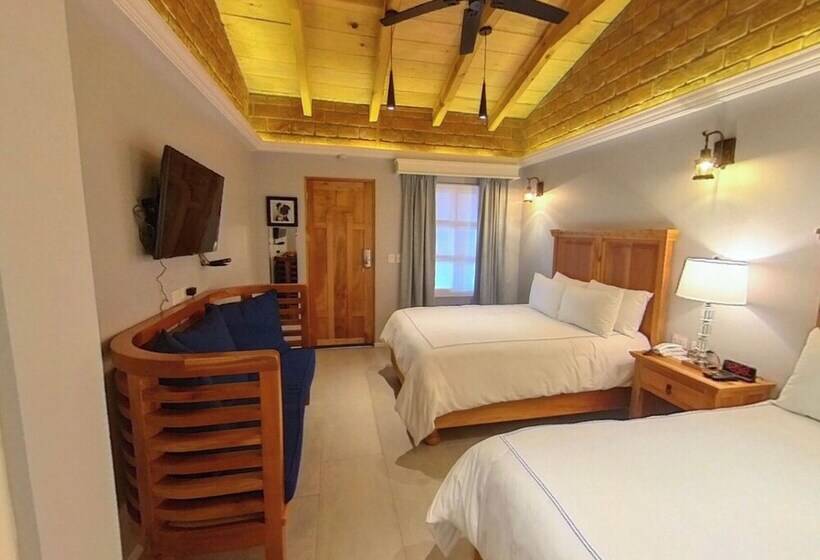 חדר סטנדרט לארבעה, Hacienda Valentino