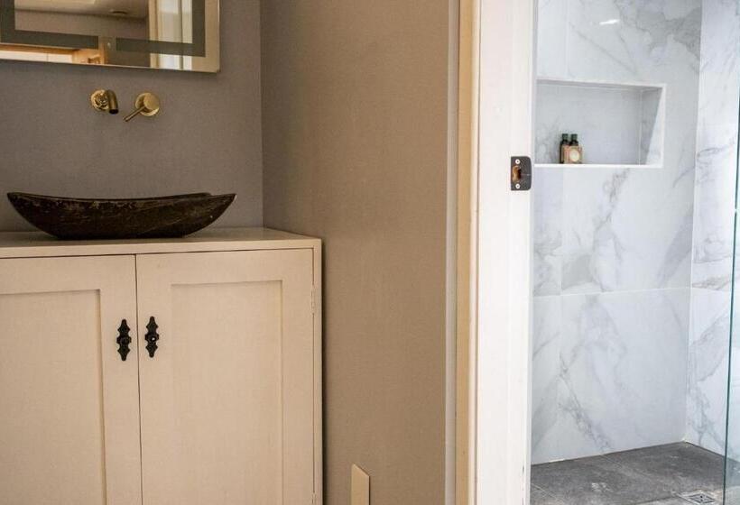 חדר סטנדרט לארבעה, Hacienda Valentino