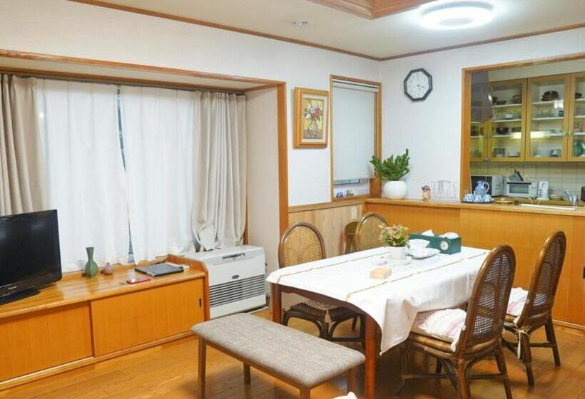 استودیوی استاندارد, Moon River Court   Vacation Stay 19871v