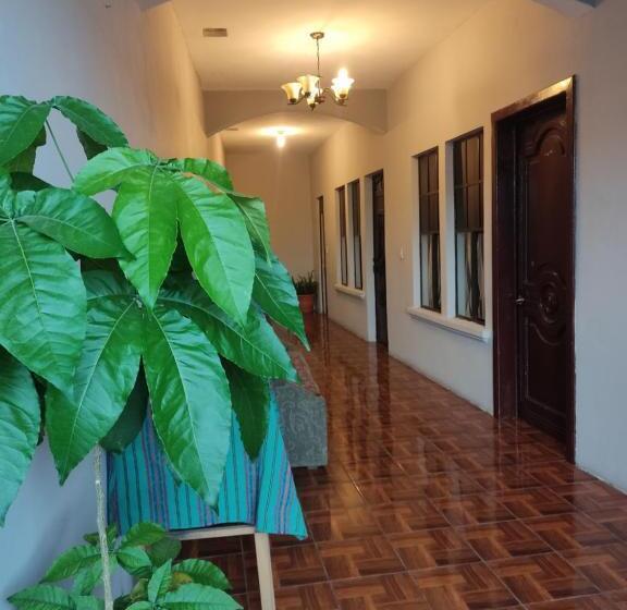 اتاق کلاسیک چهارنفره, Posada Belén