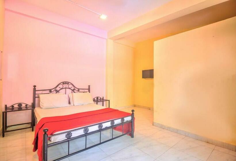 패밀리 룸, Motel Bottle