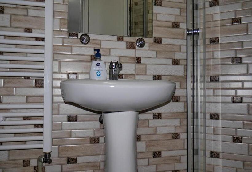 标准间, Floare De Colt