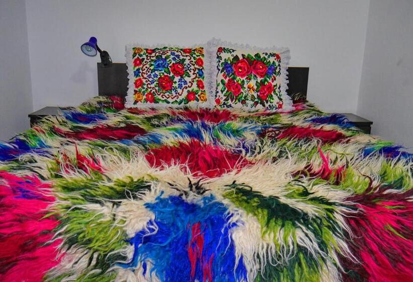 스탠다드 룸, Floare De Colt