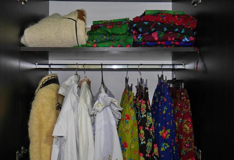 标准间, Floare De Colt