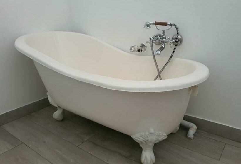 اتاق لوکس, Plett57   Self Catering   Room No2