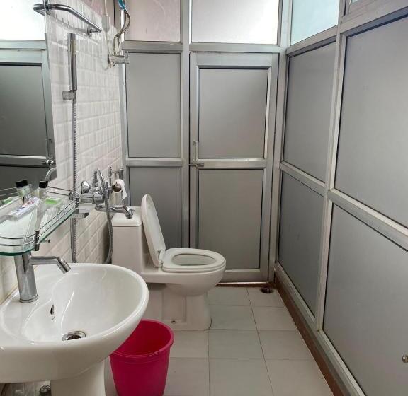 标准单人间, The Palm Guest House