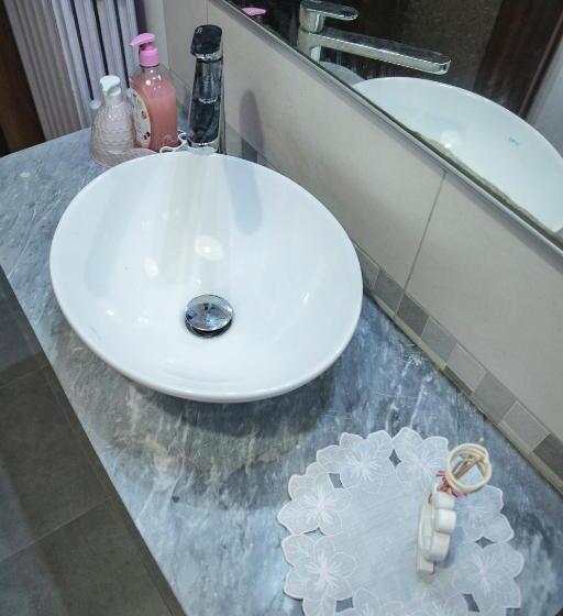 اتاق استاندارد سه نفره, B&b Nonna Bi