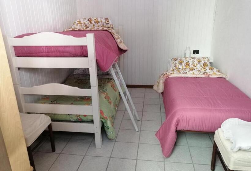 스탠다드 트리플 룸, B&b Nonna Bi