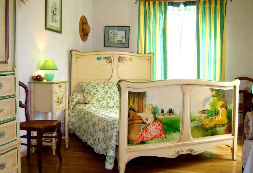 스탠다드 룸, Autrefois La Modiste