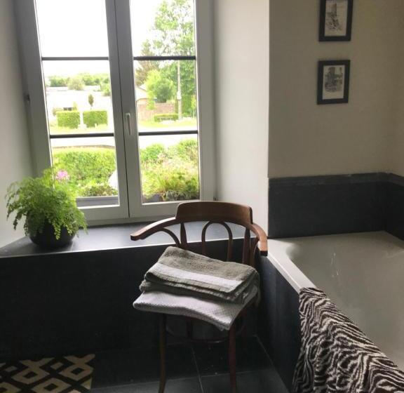 Deluxe room with river view, La Maison Blanche De Martué