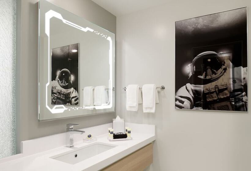 اتاق لوکس, Astra Hotel, Seattle, A Tribute Portfolio Hotel By Marriott No Resort Fees