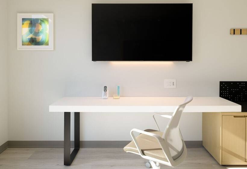 اتاق دلوکس مخصوص معلولین, Astra Hotel, Seattle, A Tribute Portfolio Hotel By Marriott No Resort Fees