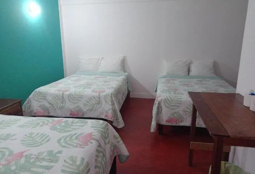 اتاق استاندارد سه نفره, Doña Mary Huatulco