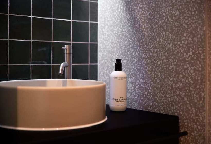 Номер Комфорт, Heavens