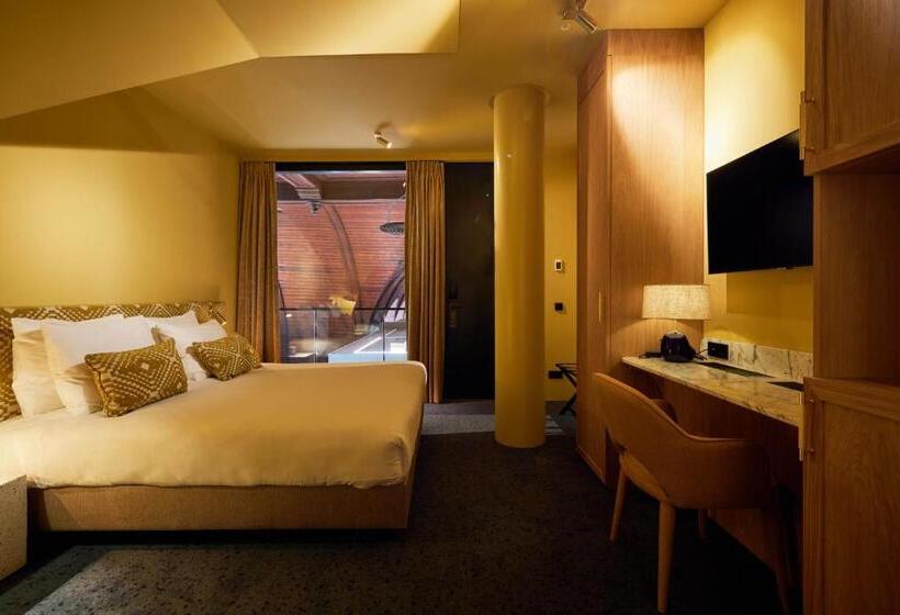 Номер Комфорт, Heavens