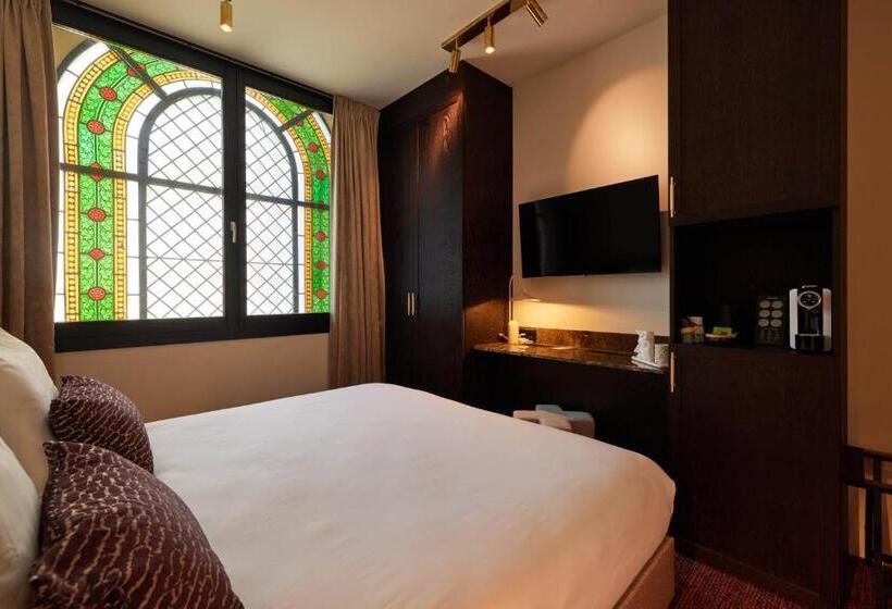 Номер Deluxe, Heavens