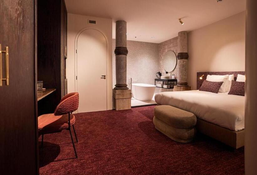 Люкс 2 Спальни, Heavens