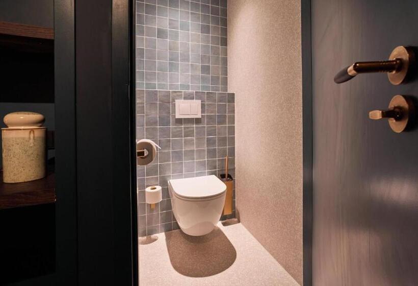 Люкс 2 Спальни, Heavens