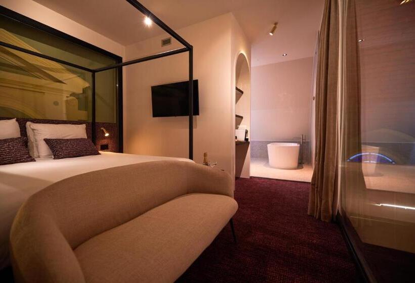 Люкс Superior, Heavens