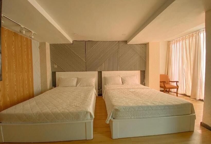 اتاق خانوادگی, Vnd