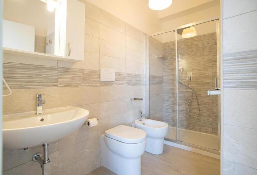 اتاق استاندارد با چشمانداز دریا, Testa Di Monaco Basic Beach Accommodations