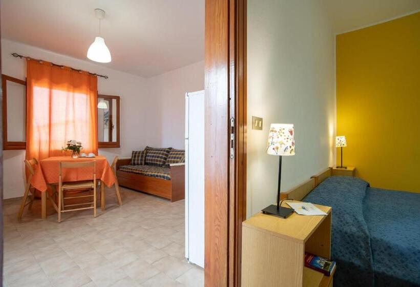 سوییت با چشمانداز باغ, Testa Di Monaco Basic Beach Accommodations