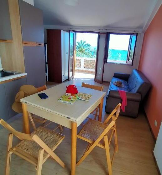 سوئیت با بالکن, Testa Di Monaco Basic Beach Accommodations