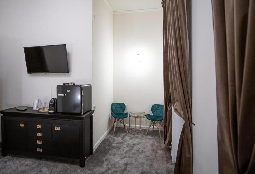 デラックスルーム, The Nest Baia Mare