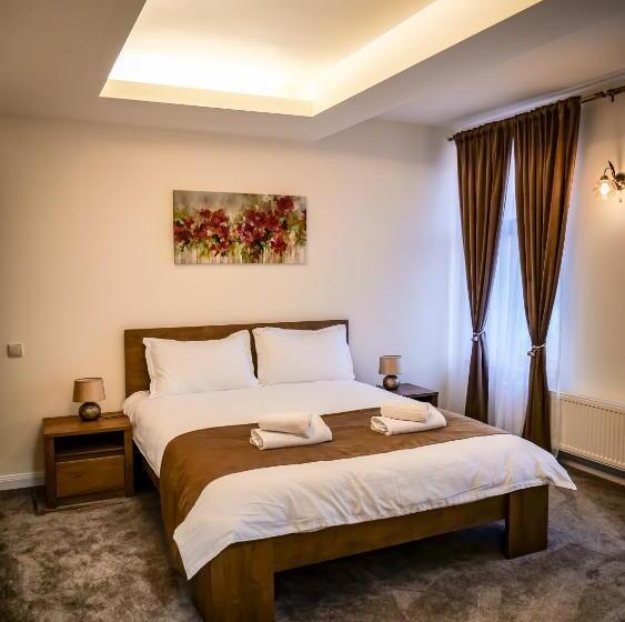 キングサイズベッドのスタンダードルーム, The Nest Baia Mare