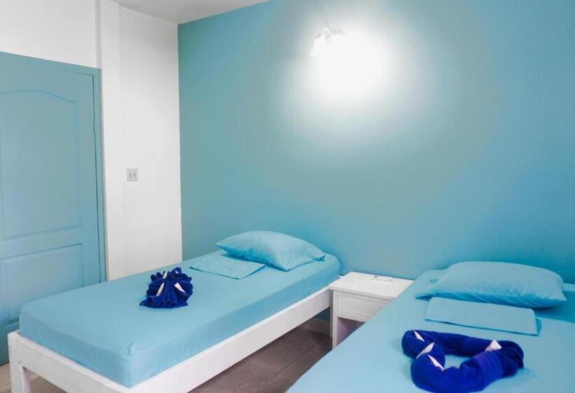 디럭스 룸, Aqua Lounge