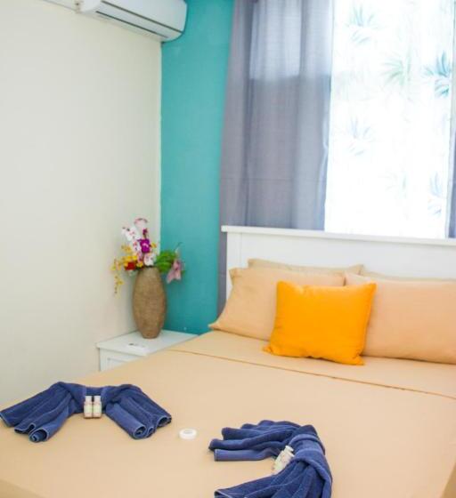 디럭스 룸, Aqua Lounge