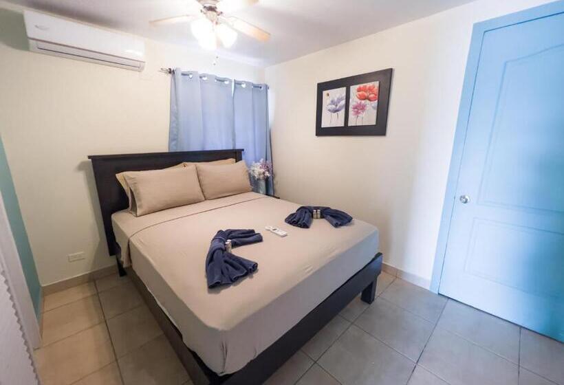 디럭스 룸, Aqua Lounge