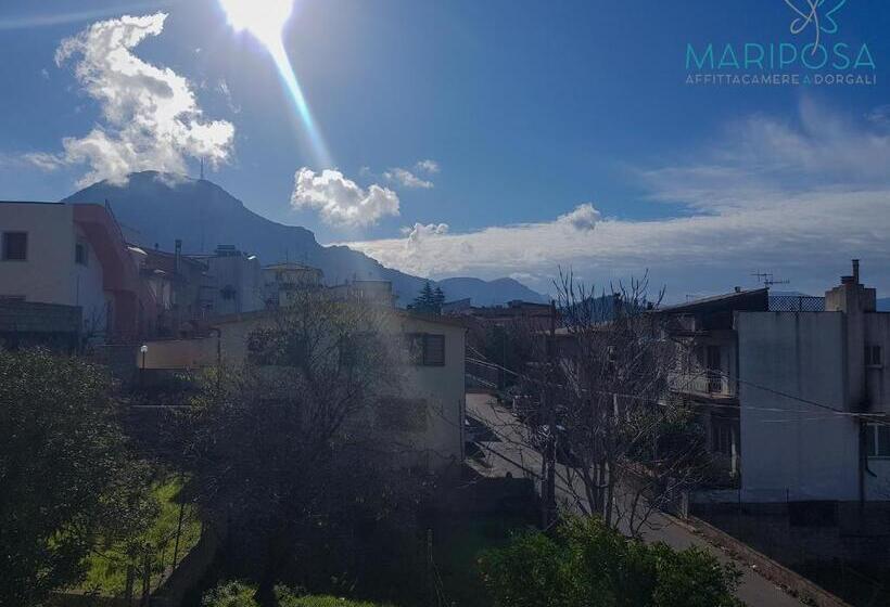 غرفة قياسية مزوَّدة بشُرفة, Affittacamere Mariposa