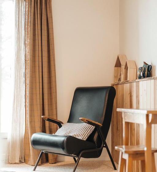 四人标准间, Le Chalet De Plainpalais