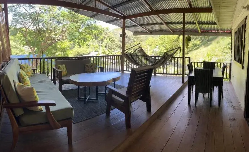 プールの見える１ベッドルームアパートメント, Bamboo River House And