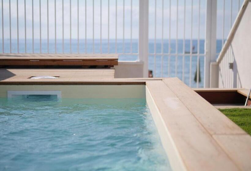 Четырехместный Номер Стандарт Вид на Море, Belle Vue