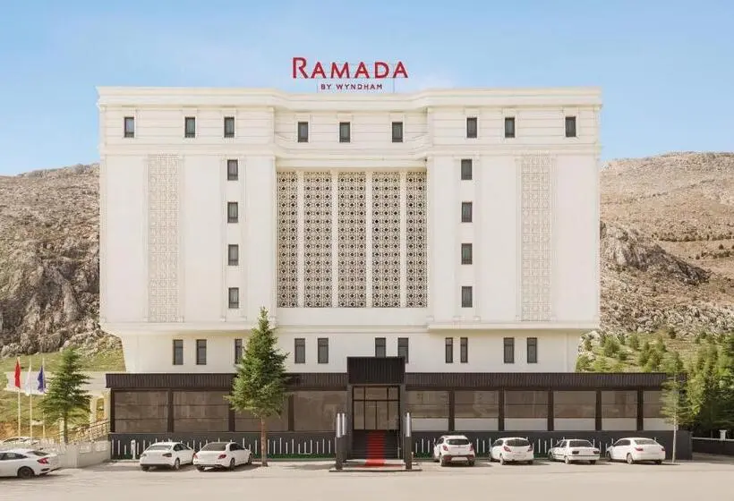 身障者適用キングサイズベッドルーム, Ramada By Wyndham Elbistan