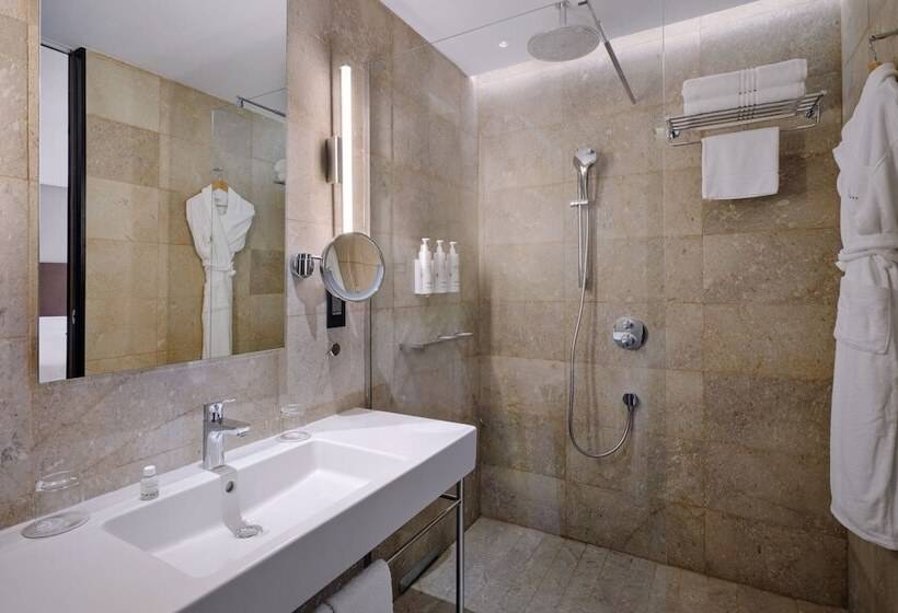 اتاق لوکس, Tunis Marriott