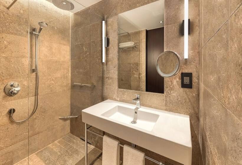 اتاق لوکس, Tunis Marriott